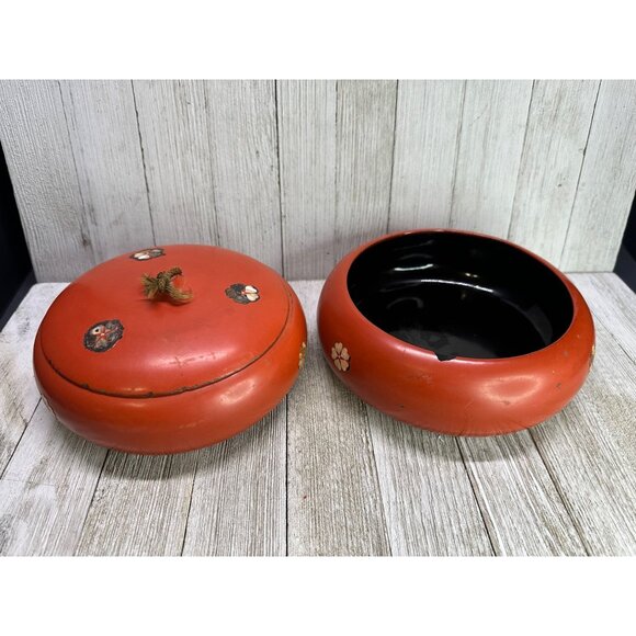 Vtg Japanese Lacquerware Food Storage Container Stacked with Lid 5.5" Tall Rare - Picture 5 of 16